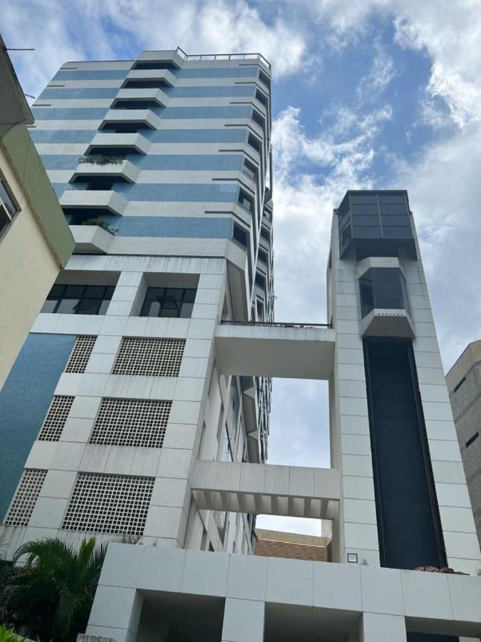 Excelente Localizacao Na Barra -Climatizado-Garagem Apartman Salvador Kültér fotó