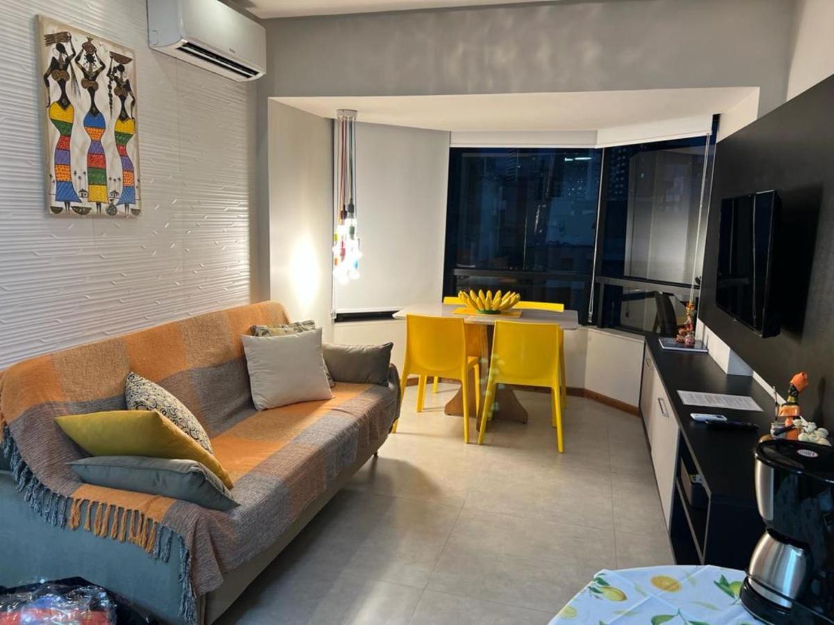 Excelente Localizacao Na Barra -Climatizado-Garagem Apartman Salvador Kültér fotó
